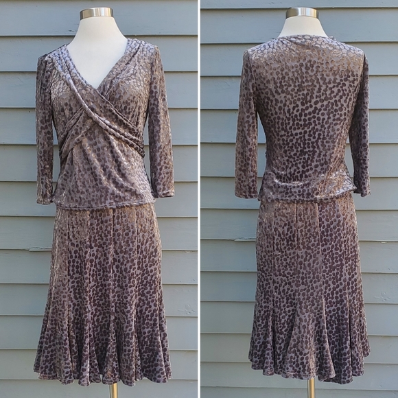 Vintage 90s y2k Joseph Ribkoff Gray Animal Print Velvet Stretchy Skirt Top Set - Picture 6 of 8